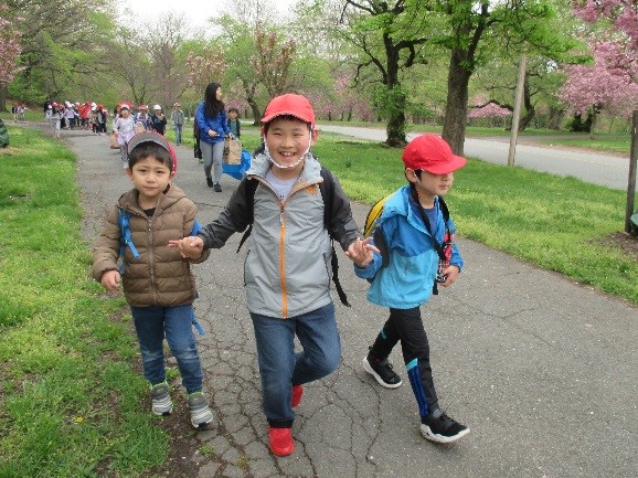 育英ペアを連れての春の遠足