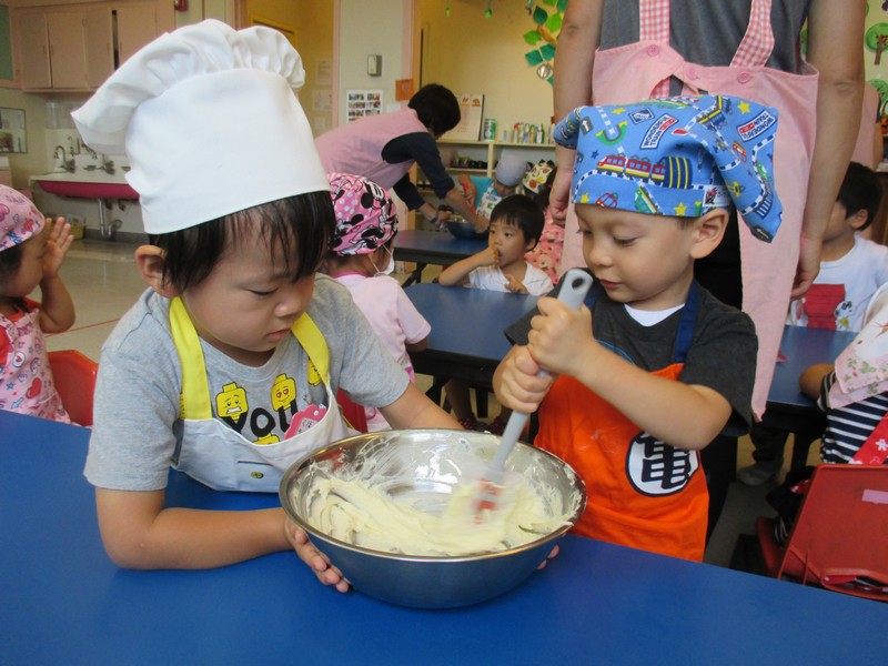 お菓子作り(み~んなパティシエみたい!)