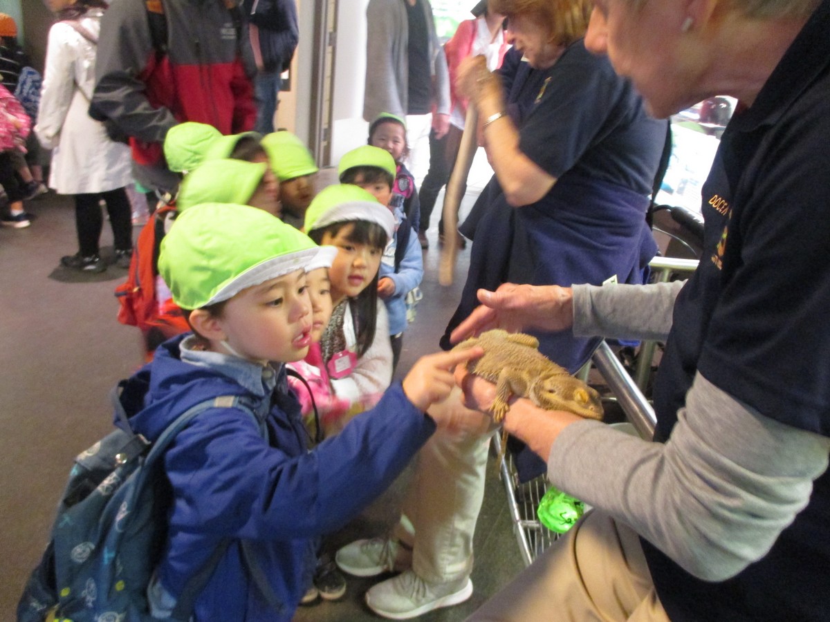 動物園へ春の遠足