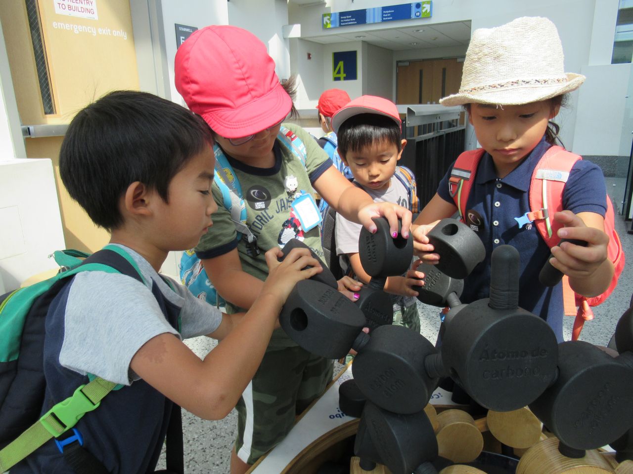 遠足とアートコンクール