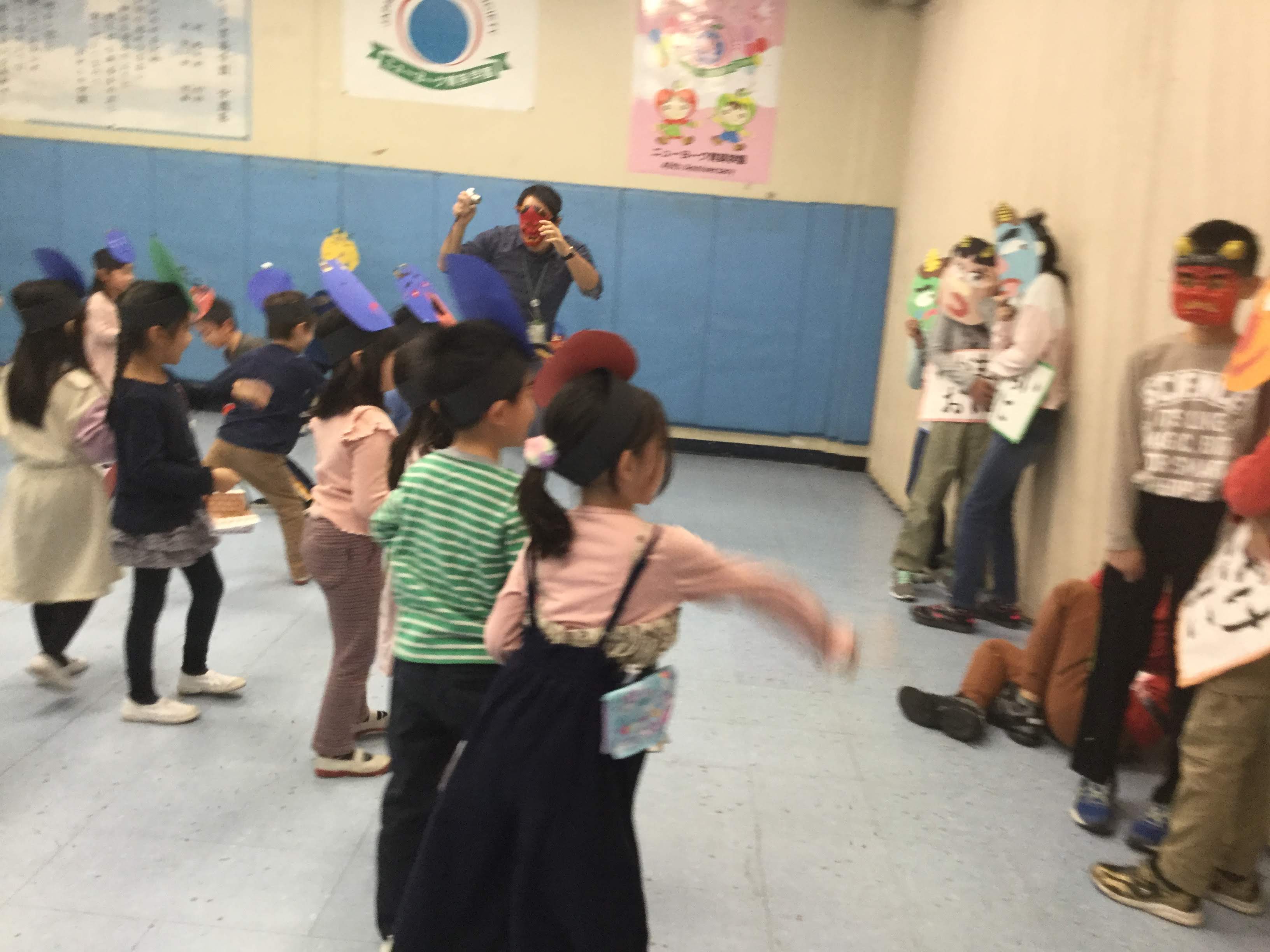 健康を願って元気に「豆まき」