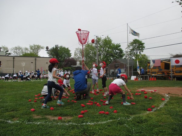 Pon Pon Pon in the USA