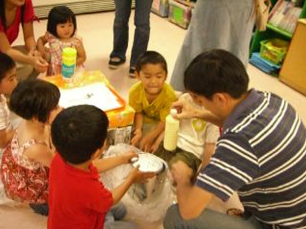 日曜参観　”アイスクリームを作ろう”