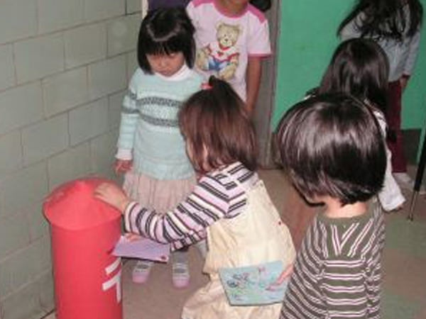 育英キッズ郵便局開局(12月)