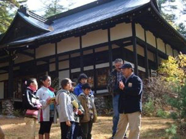「高峰譲吉の謎にせまる~松楓殿見学を通して~」