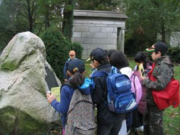 「ウッドローン墓地見学」