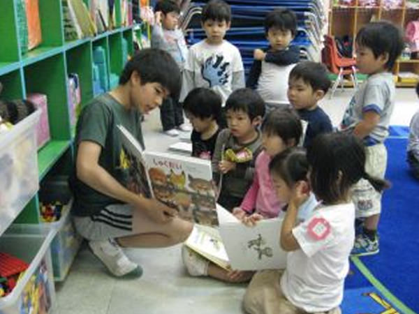 「幼児部・小学部昼食交流会」