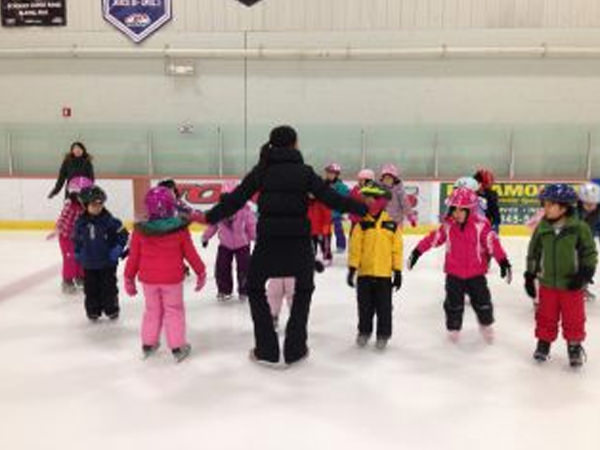 「気分はオリンピック選手!?スケート体験」