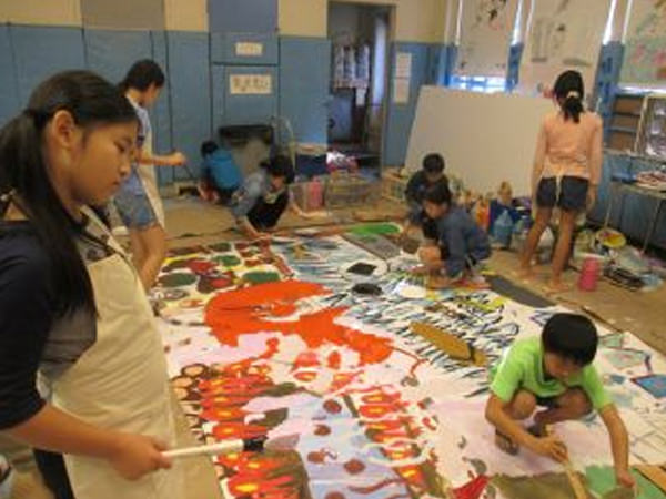 「特大アート作品」