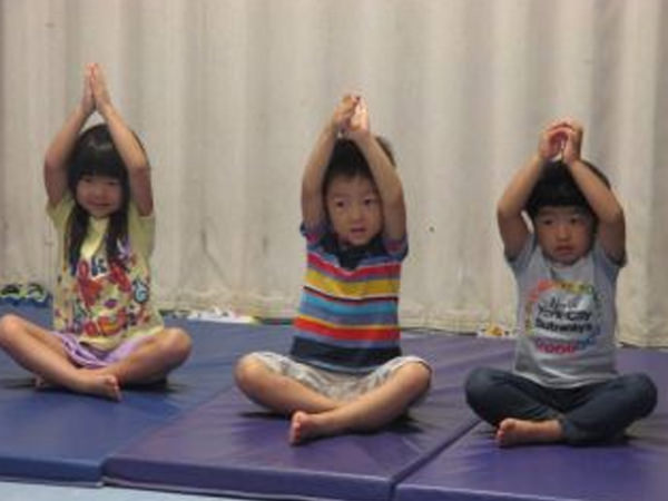 「ファンファンヨガ」