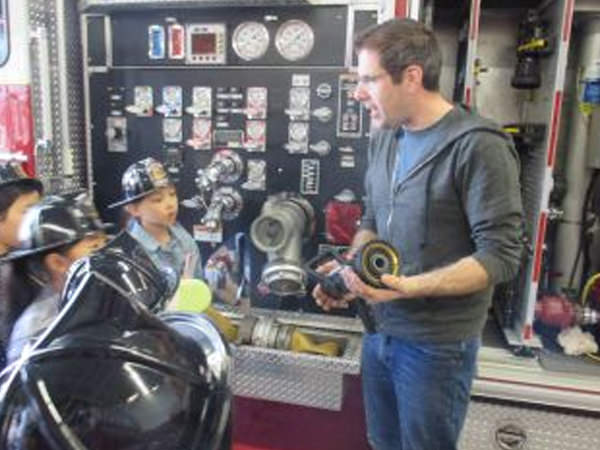 「消防署見学」