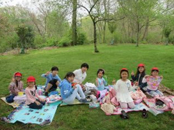 「育英ペアで一緒に春の遠足」