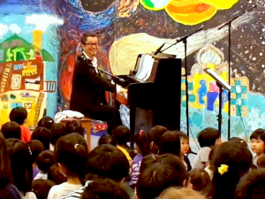 音楽コンサート ジャズピアニスト 大江千里さん