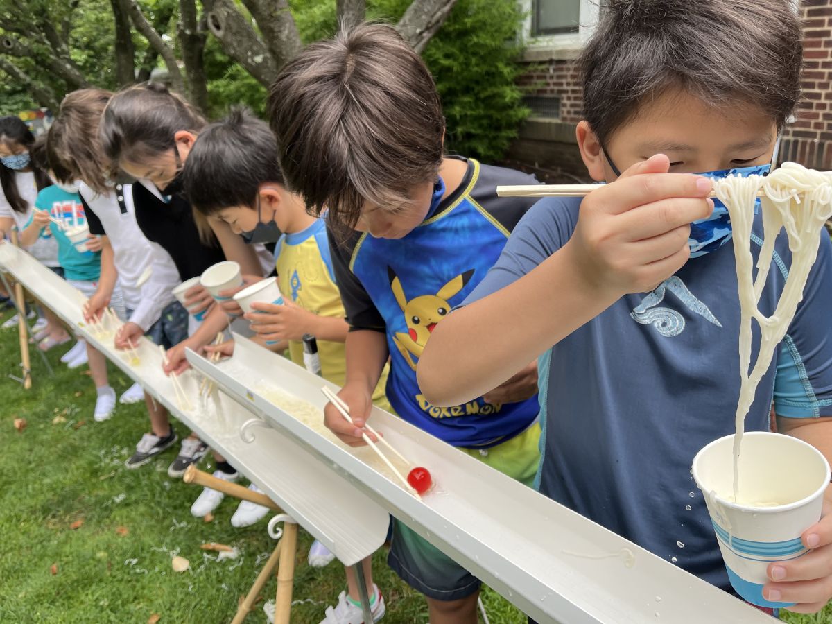 小学生サマー：そうめん流し