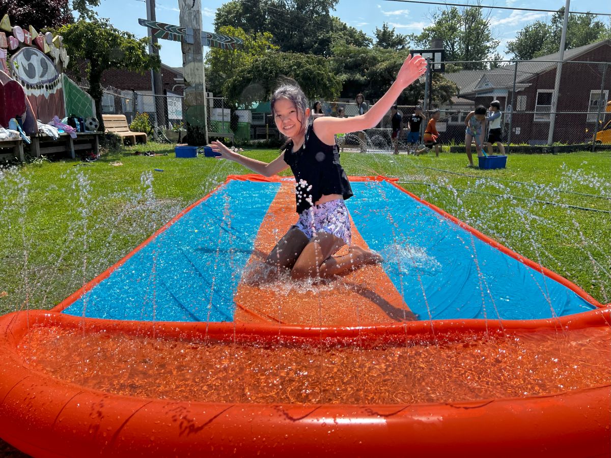 英語サマー：Water Slide2