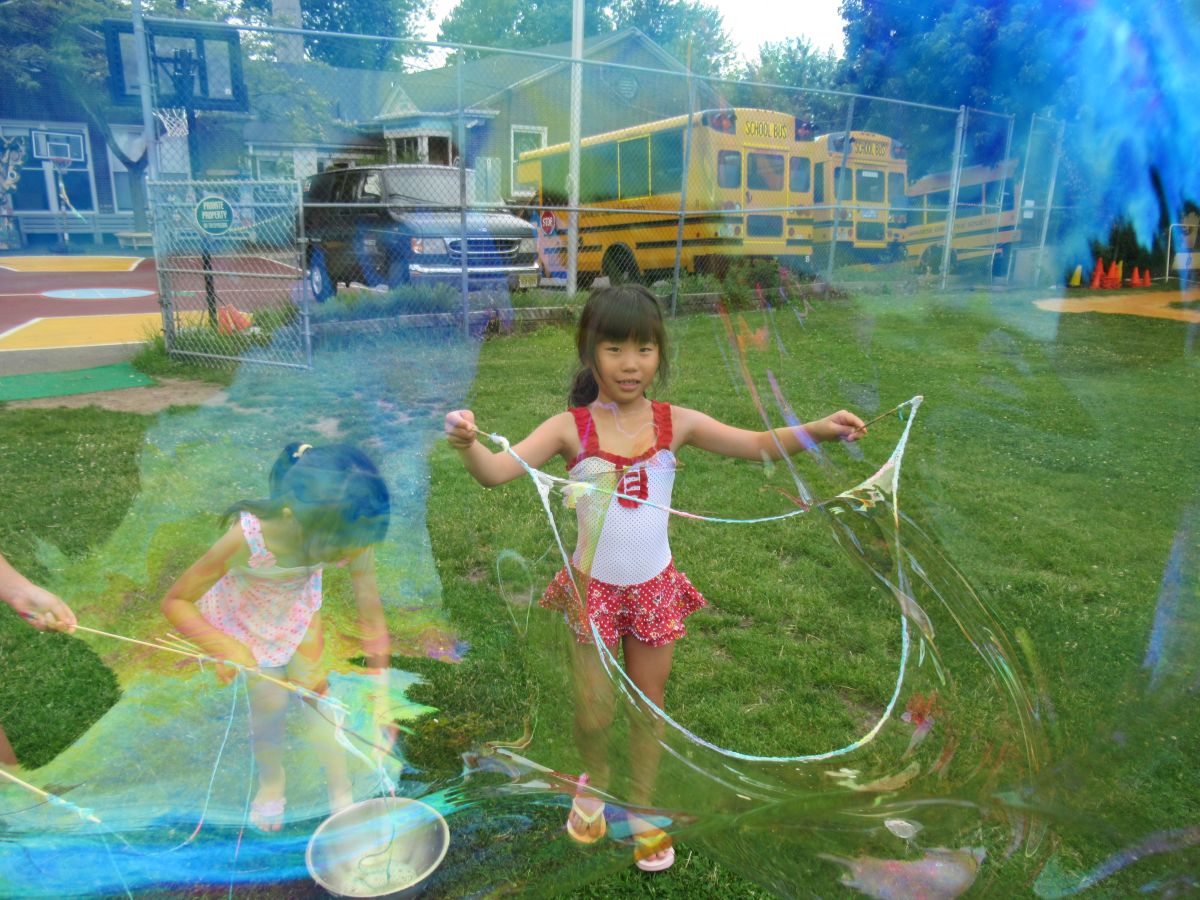 英語サマー：巨大シャボン玉